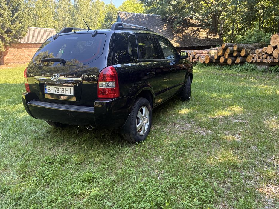 Поодається Hyundai Tucson 4WD АКПП
