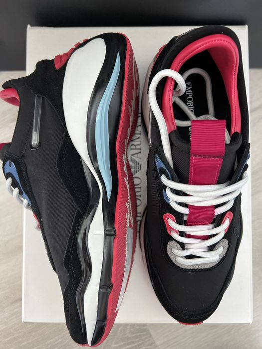 ЗНИЖКИ!! Emporio Armani жіночі кросівки. Оригінал. 37.