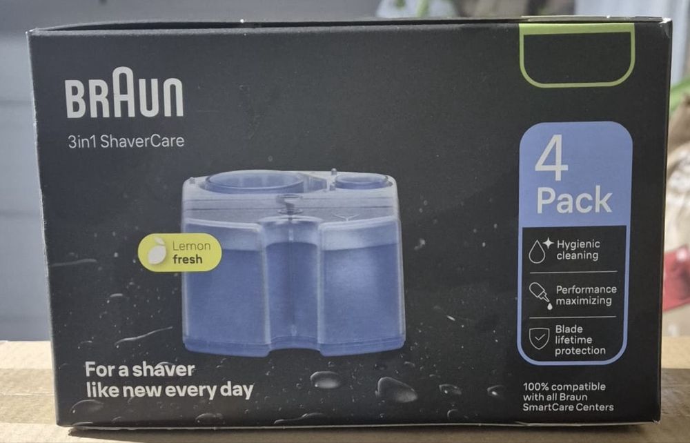 Woda do czyszczenia maszynki do golenia