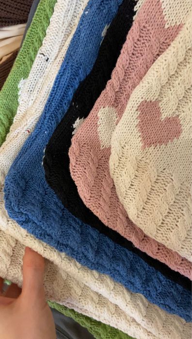 Вязаний шопер з сердечками