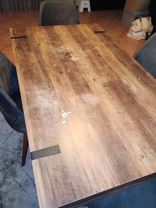 Restauro de mobiliário e peças decorativas