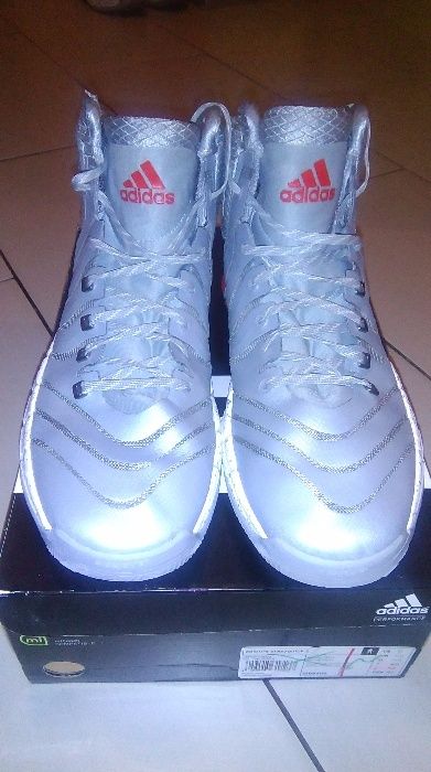 Buty Adidas (koszykówka i siatkówka) - 46