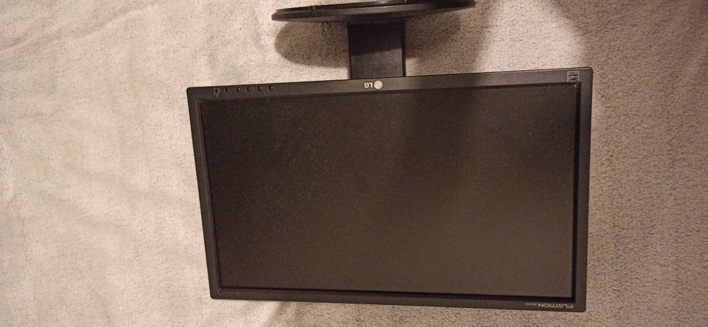 Monitor LG flatron