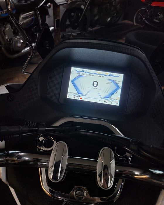 QJ Motor MTX125 / 2026