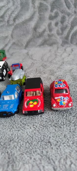 Duży zestaw zabawek aut hotwheels, realtoy, Mattel, Maisto, Welly...