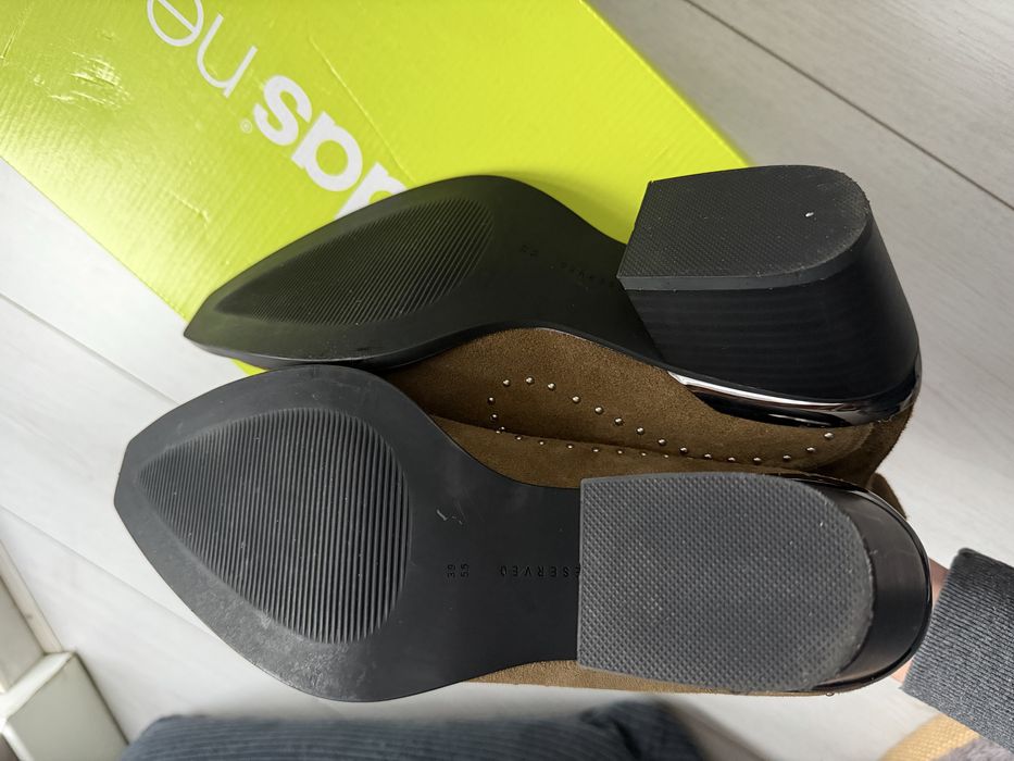 Козаки Reserved натуральная замша 39 размер: 1 500 грн. - Казаки