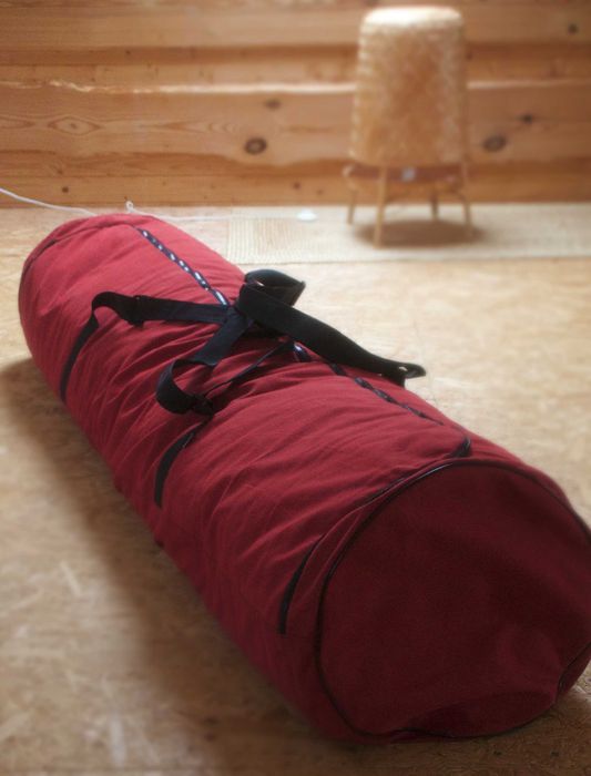 Mata do masażu tajskiego lub shiatsu z torbą transportową