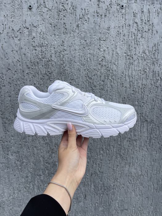Оригінал Кросівки Nike Vomero V5 HQ7901-101 оригинал найк білі 43 весна літо осінь спортивні Кросівки найк спорт повсякденні оригінальні кроси 28 см