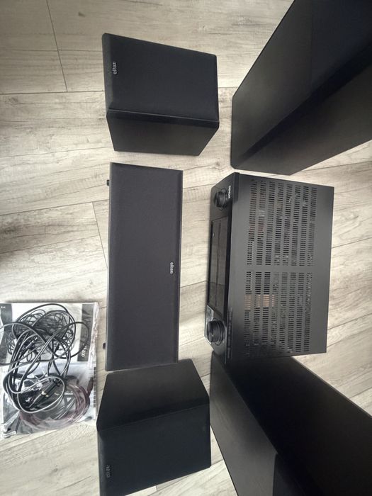 Kino domowe z amplitunerem denon .