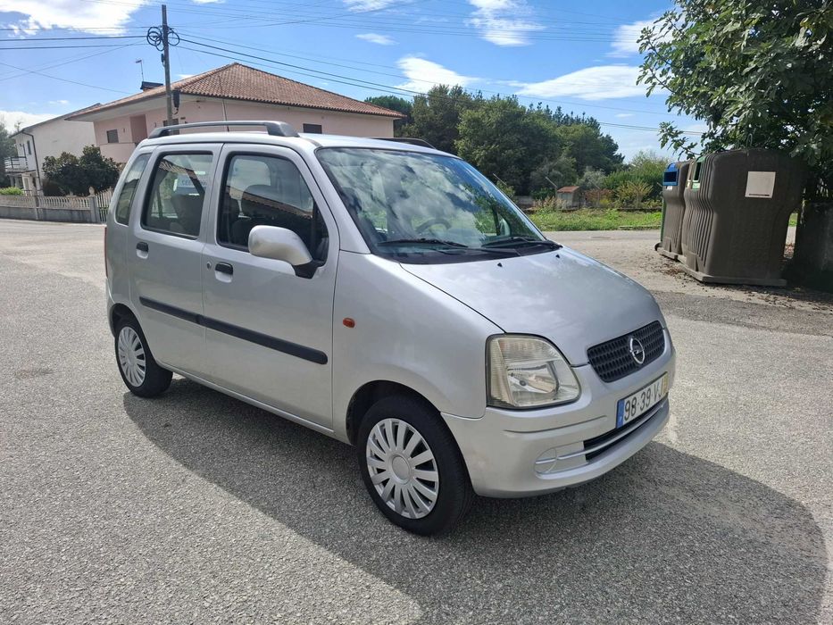 Opel agila motor 1.0 muito económico