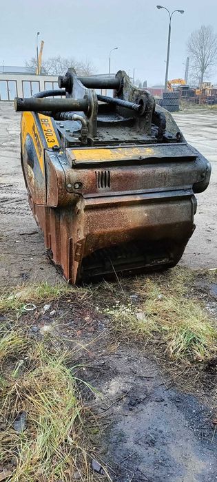 Łyżka krusząca MB Crusher BF90.3