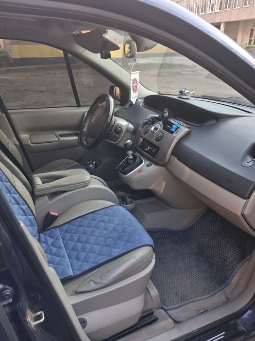 Продам Renault Grand 2.2004 р. Авто в гарному та доглянутому стані.0998187170