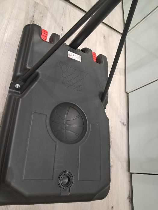 Kosz do koszykówki jak nowy