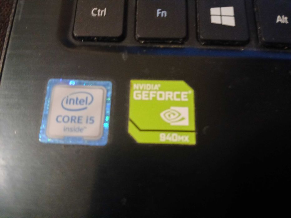 Acer Aspire E15 i5-6200U / GeForce MX940 / 12GB RAM / 1000GB HDD