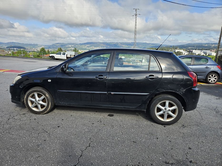 Toyota Corolla E12 2.0 D4D de 2009 para peças