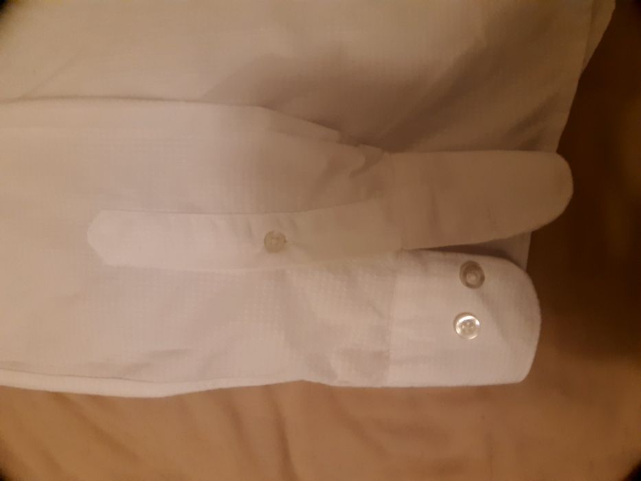 Camisa de cerimónia