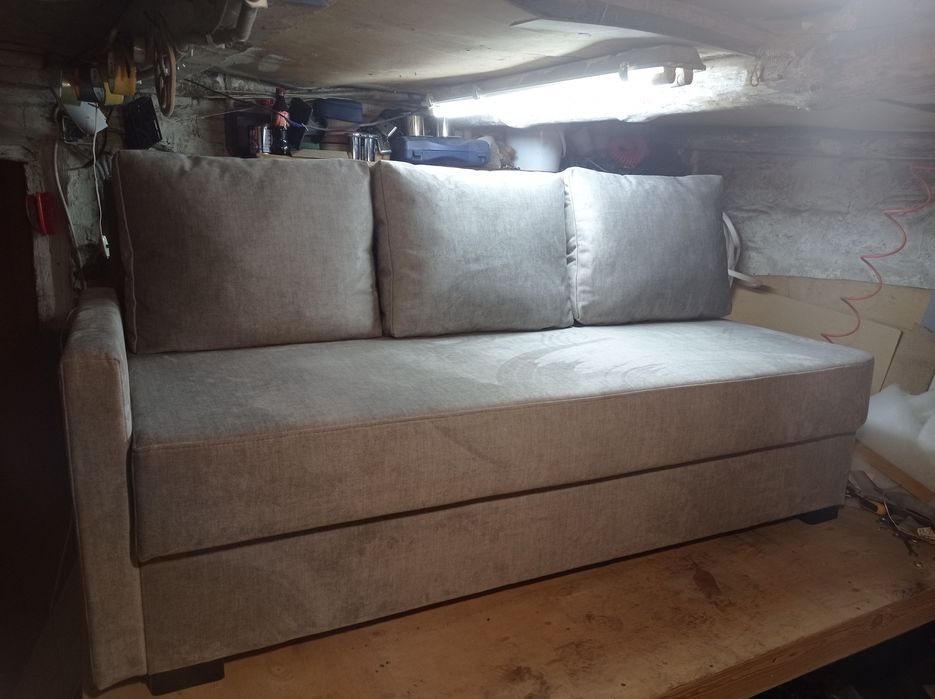 Диван односпальний