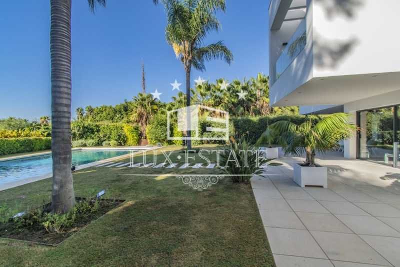 Современная вилла в одном из Престижных мест МАРБЕЛЬИ