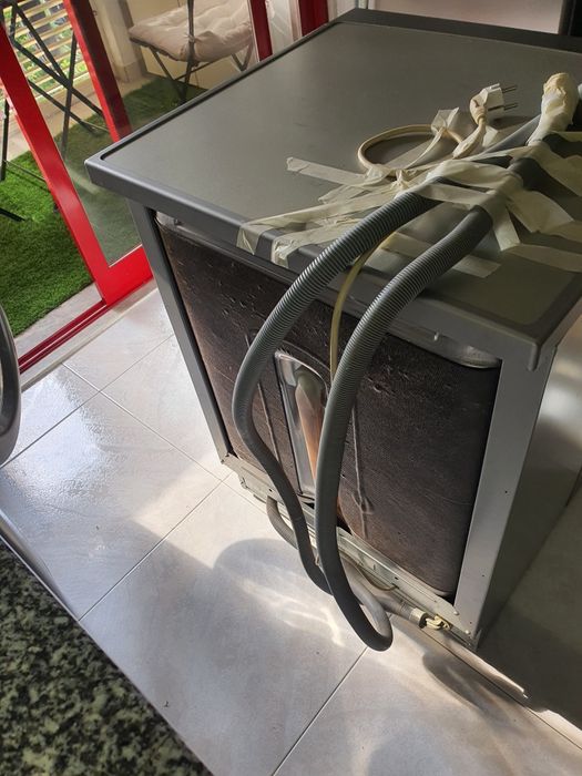 Vendo máquina de lavar Loiça