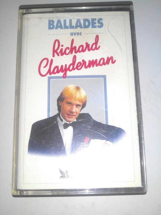 Cassetes de música variada Portuguesa e Estrangeira