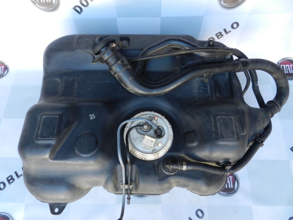 Топливный паливний насос 1.3 1.6 1.9 груша бак Fiat Doblo Добло Combo