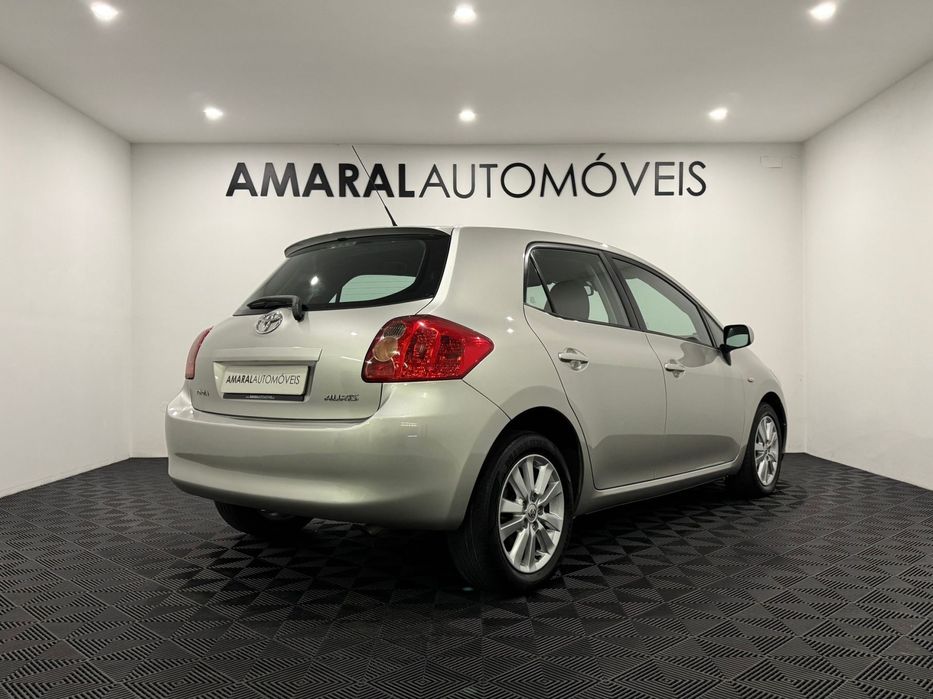 Toyota Auris 1.4 D-4D Sol