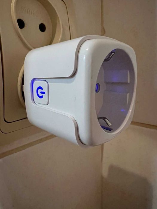 Умная Смарт Розумна розетка Wi-Fi 20A (Smart plug) Tuya Smart Life