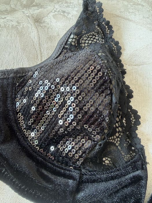 Biustonosz Intimissimi czarny koronka cekiny 75C