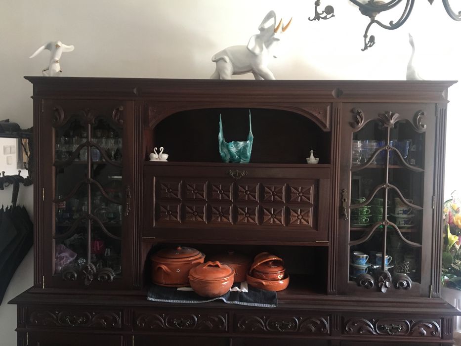Móvel sala de jantar estilo século XIX