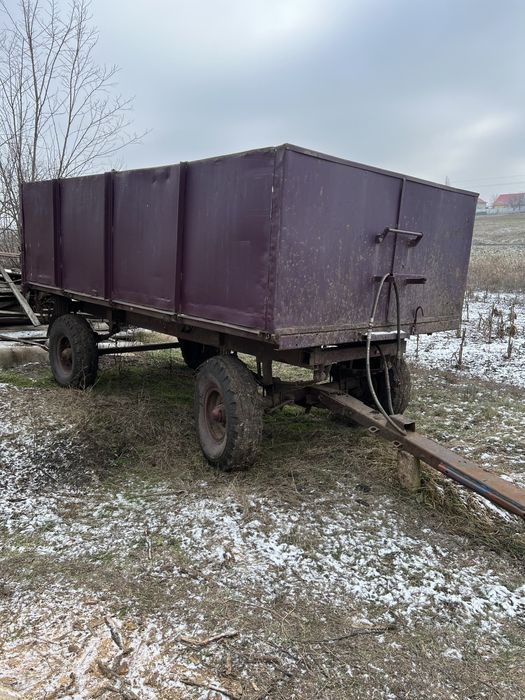 Причеп 2птс4 в робочому стані