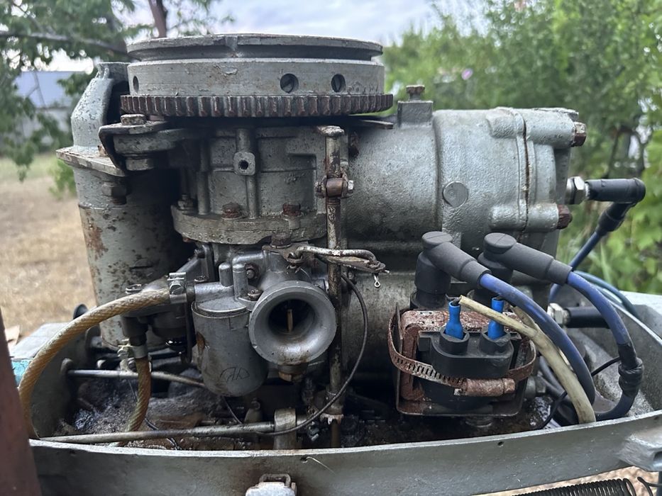 Два мотора вихрь 30, вихрь 25