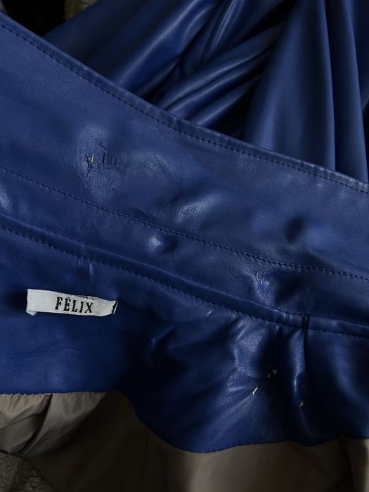 Тренч у синьому кольорі