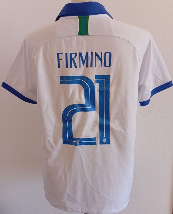 Camisola da Seleção do Brasil do jogador Firmino