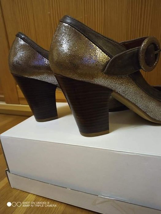 Złote pantofle Clarks