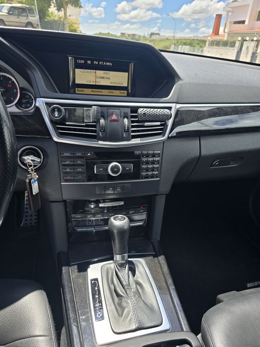 Vendo Carrinha Mercedes-Benz E250 CDI Kit AMG