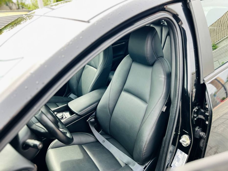 Автомобіль Mazda 3 bp 2024