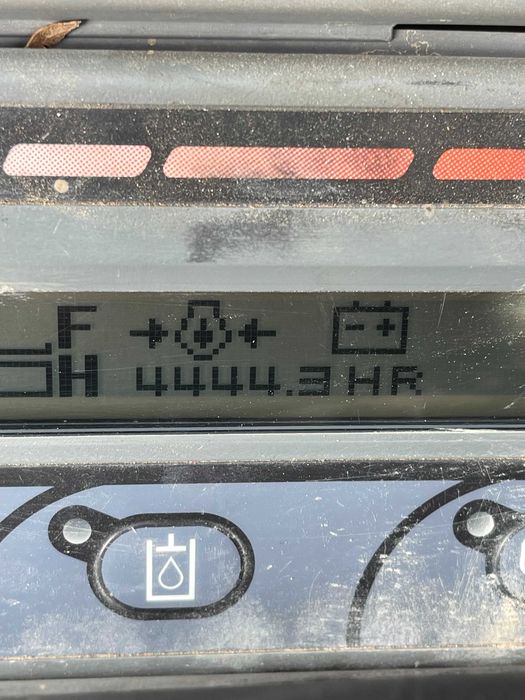 Escavadora KUBOTA KX080-3