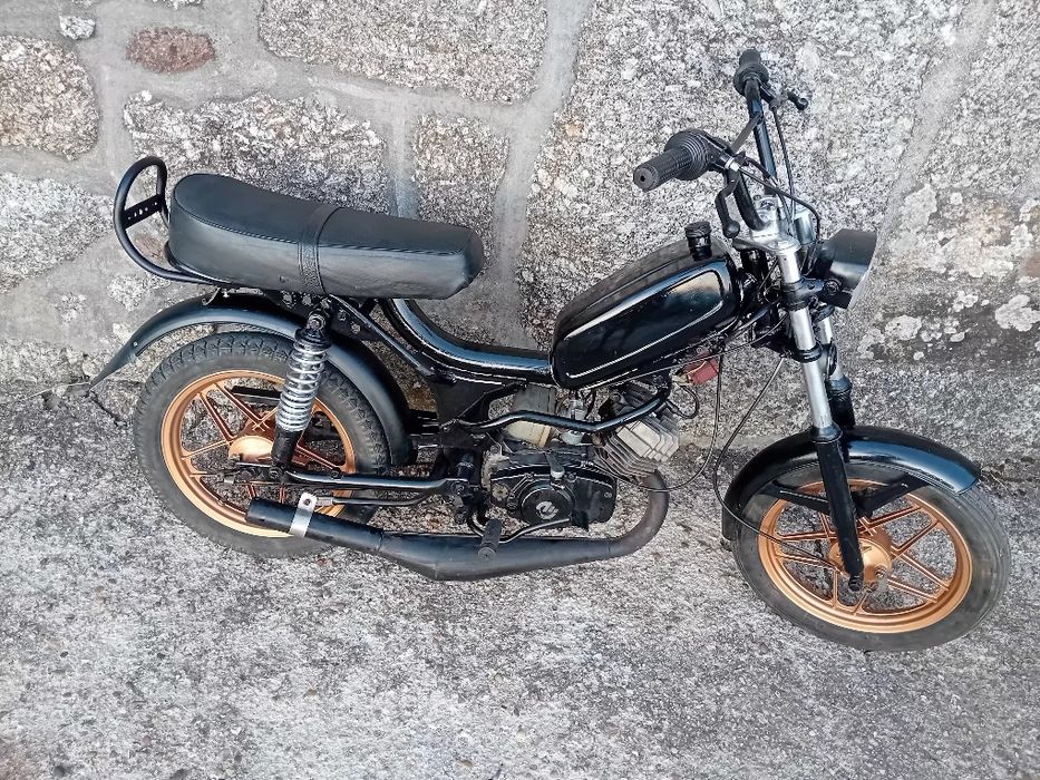 Casal boss 2v bom estado