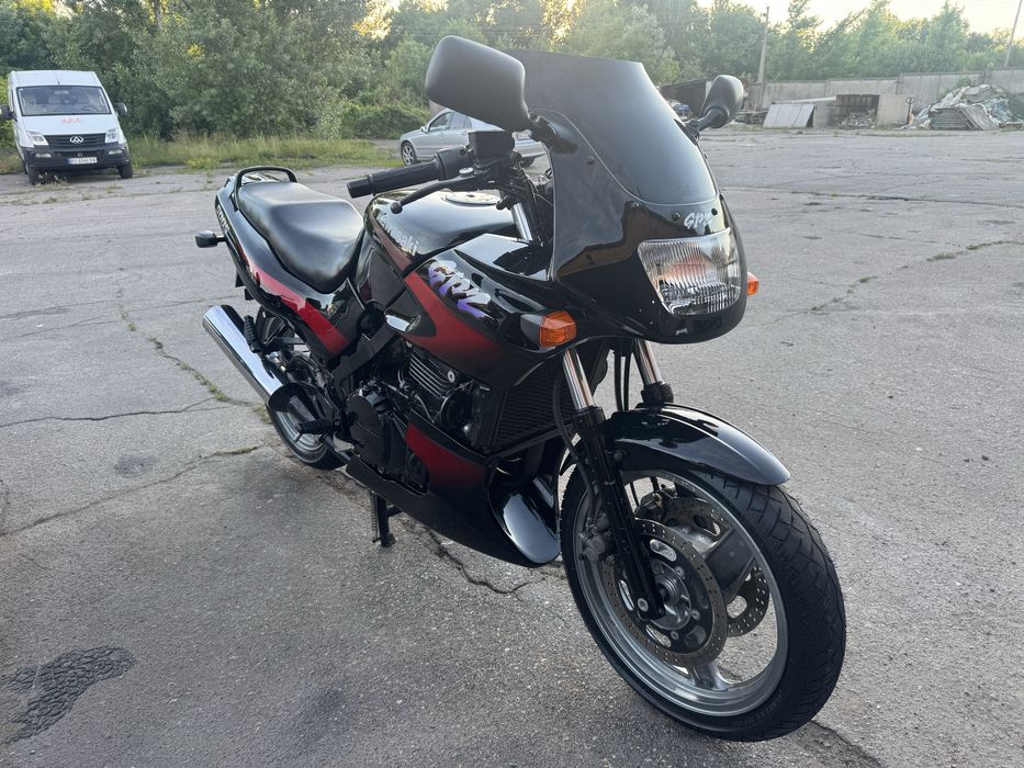 Продам мотоцикл KAWASAKI GPZ 500