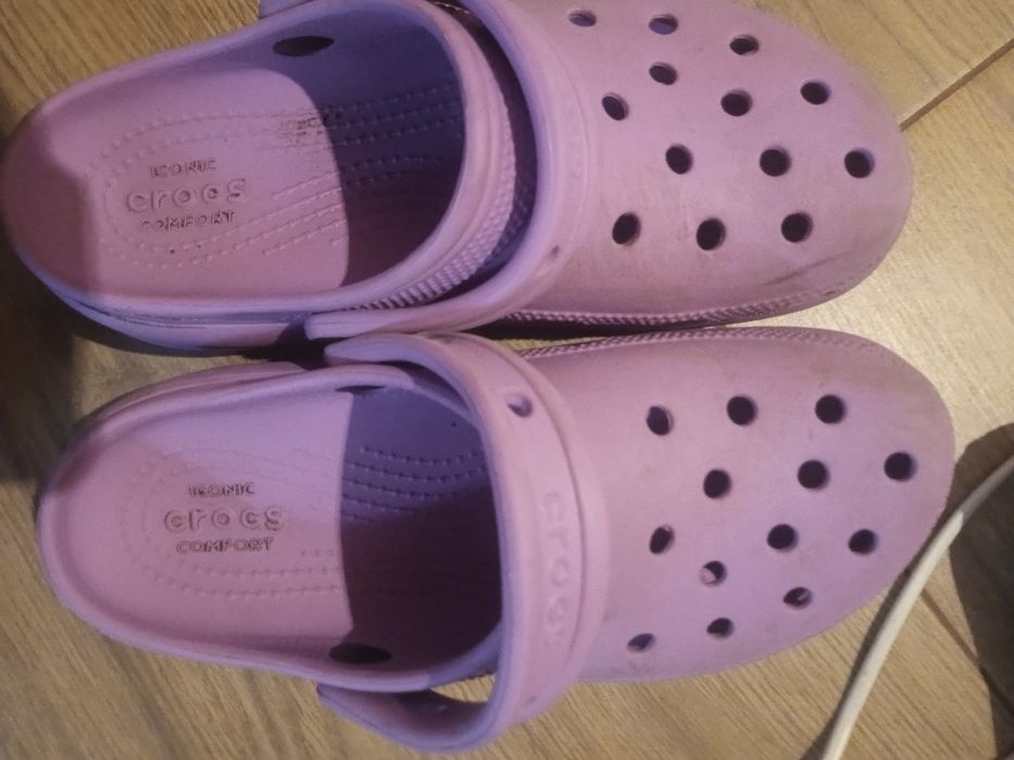 Crocs dziewczęce na platformie 36