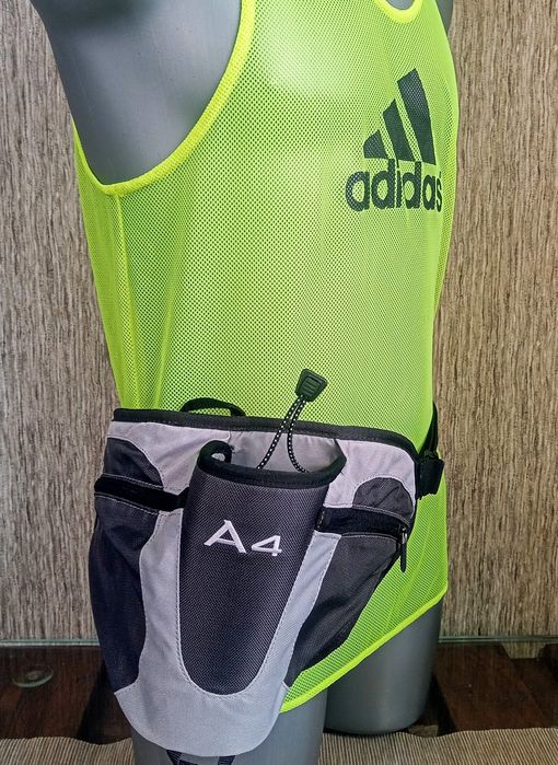 Oryginalna nerka AUDI A4 saszetka na pas z miejscem na butelkę bidon