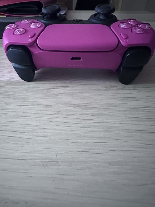 DualSense oficial da PlayStation 5 na cor Nova Pink