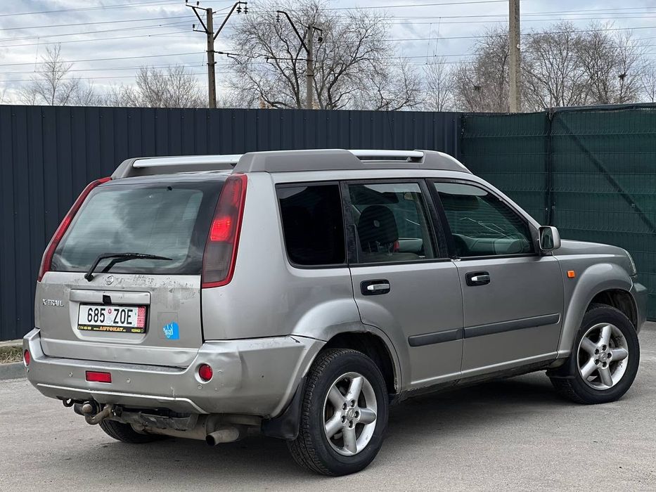 В продаж! Nissan X-Trail 2005 рік турбо дизель 4х4 .
2.2 турбодизель