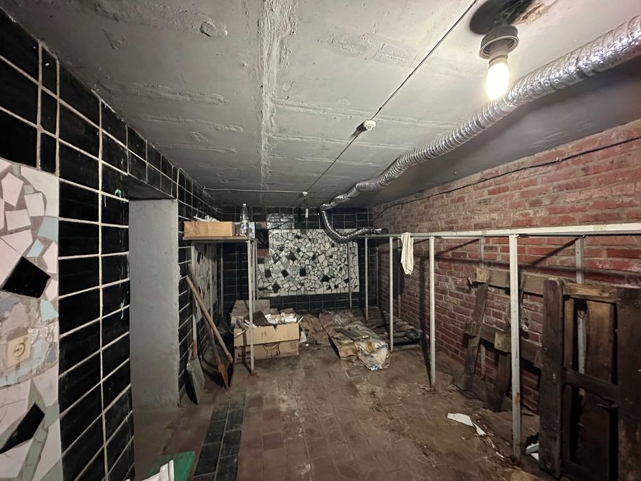 Продаж підвального приміщення поруч з Оптовим ринком