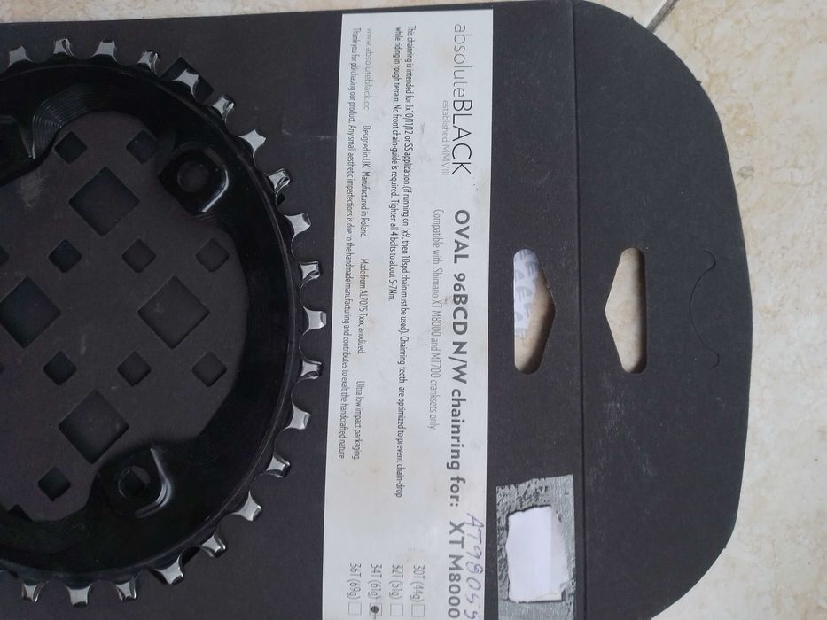 Prato BTT 34T Oval Absolute Black indicado para Shimano XT 8000