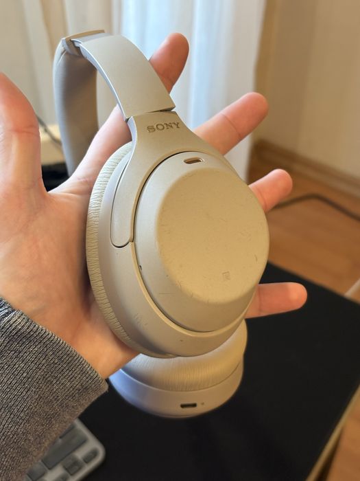 Навушники Sony WH-1000XM4