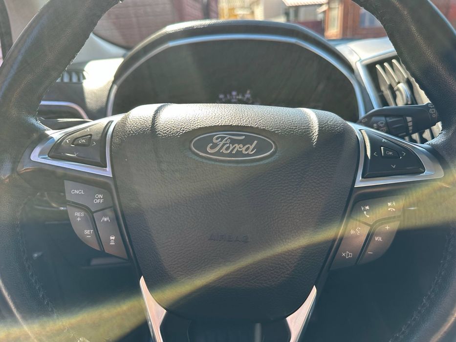 Продаю Ford Edge 2019 Titanium