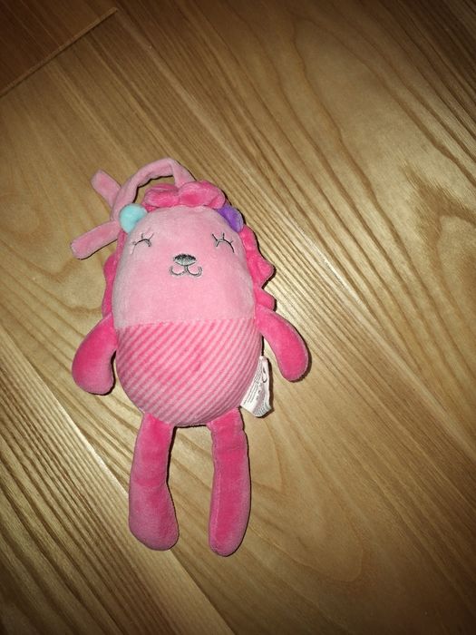 Zabawka dla małej dziewczynki