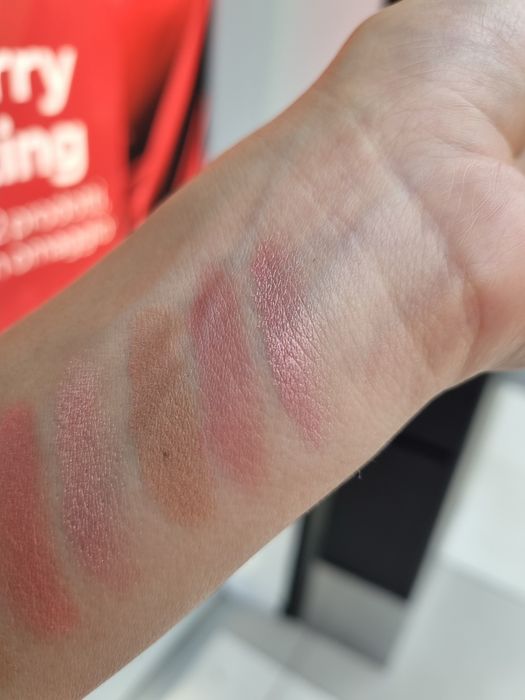 Палетка румян і бронзер Kiko Milano multi finish trio blush & bronzer 02