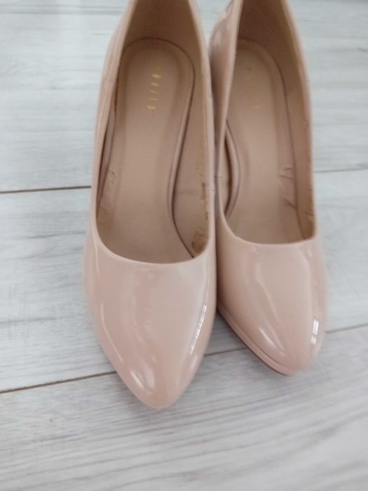 Buty szpilki Mohito 37